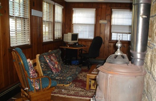 Saybrook Manor House | Walk to Private Beach - Saybrook Manor Vacation Rentals