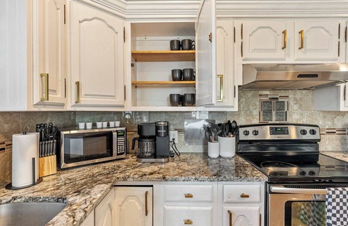 Provo House | Walk to Provo River Park, Shuffleboard, Lots of Parking