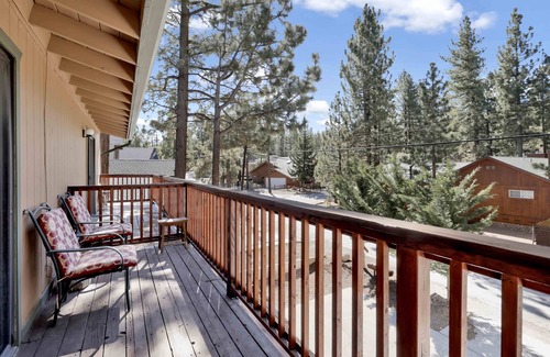 Summit Estates Condo | Walk to Resort Lifts from Warm Brownie Cozy Condo