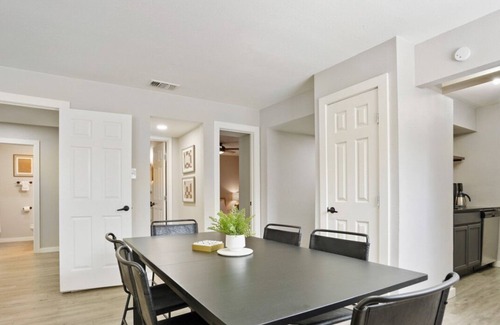 Allandale Apartment | Walk to Restaurants or Cook in Subway Tile Kitchen