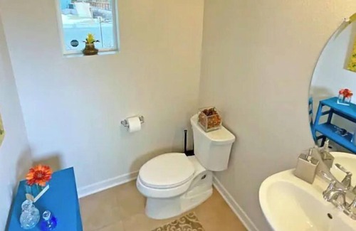 Timnath House | Walk To Restaurants, Shops, Brewery & More! Dog friendly on walking & bike trail