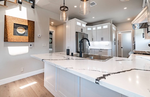 Marquesa House | Walk to Ritz Cove and dine at the Waldorf Astoria!