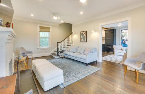 Roanoke House | Walk to Roanoke River Greenway Mountain-View Home