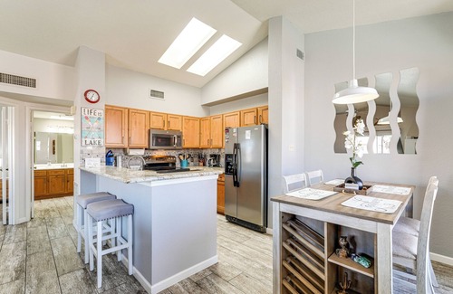 Lake Havasu City Condo | Walk to Rotary Park: Lake Havasu City Condo