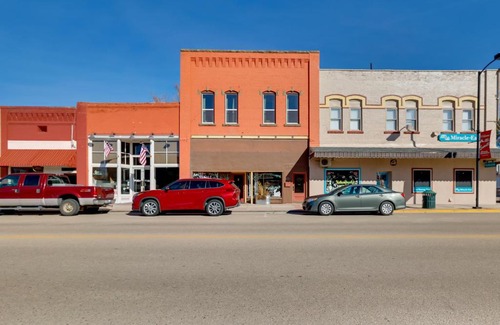 Emmett Apartment | Walk to Shops and Eats Charming Dtwn Emmett Apt!