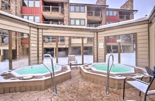 Historic District Apartment | Walk to Ski Resort Breckenridge Condo with Hot Tub!
