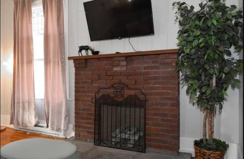 Watkins Glen Apartment | Walk to State park, 6bed,Hot tub & Game room