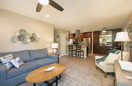 Dana Point Condo | Walk to Strands Beach - updated, comfortable and quiet