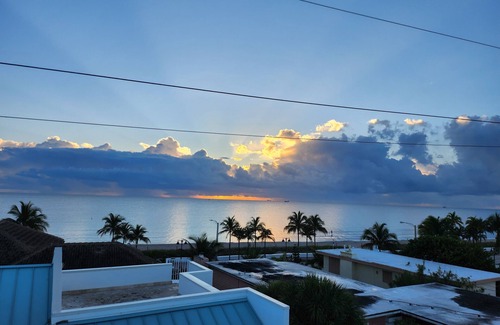 Barrier Island House | Walk to the Beach! 5-bdrm home w/wrap-around deck views for the entire family.