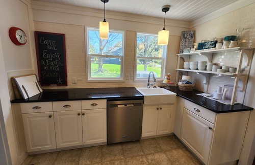 Gearhart House | Walk to the Beach & Coastal Comfort in Gearhart