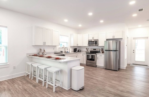 Biloxi House | WALK TO THE BEACH & COMES WITH TWO BIKES! BUILT IN 2023