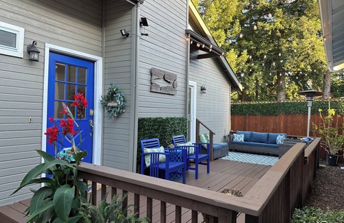 Eastside Santa Cruz House | Walk to the Beach! Fully Furnished Coastal Cottage