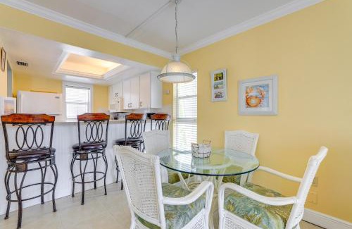 Whitney Beach Apartment | Walk to the Beach Longboat Key Resort Escape