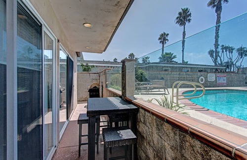 South Oceanside Condo | Walk to the beach - Mermaid's Pool Retreat