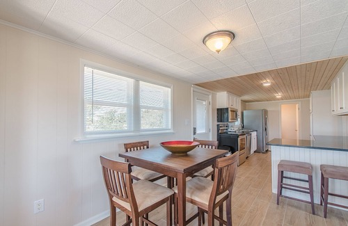 Surf Side Shores House | Walk to the beach! Pet friendly cottage/beach on Fort Morgan Peninsula.
