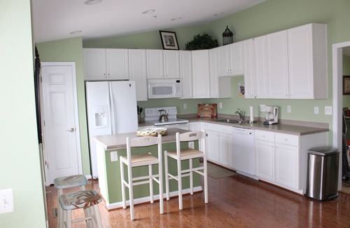 Bethany Beach House | WALK TO THE BEACH from this North Bethany Beach House! Gorgeous Bay View! Pool!