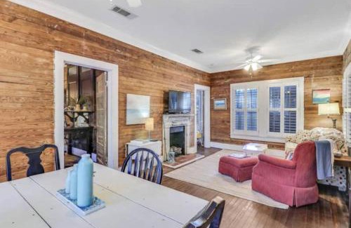 Gulfport House | Walk to the Beach!
