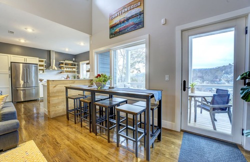 Northside House | Walk to TN River Activities-Parks-Shops-Dining-Publix.