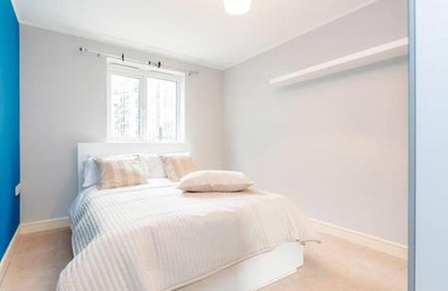 Shadwell Apartment | Walk to Tower Bridge 2BD up to 8