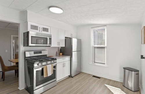 Canandaigua Apartment | Walk to town and Canandaigua Lake | Finger Lakes