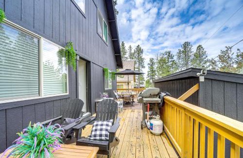 Munds Park House | Walk to Trails Modern Munds Park Mountain Retreat