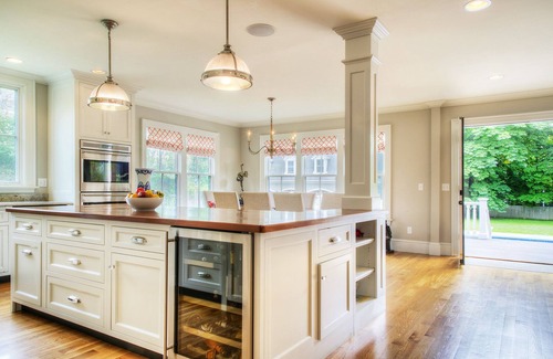 Bellevue Avenue Historic District House | Walk to trendy Downtown, Cliff Walk, Tennis Hall of Fame, Bellevue Avenue