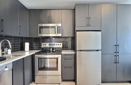 Five Points South Apartment | Walk to UAB | Downtown Bham Stay w/Gym Access