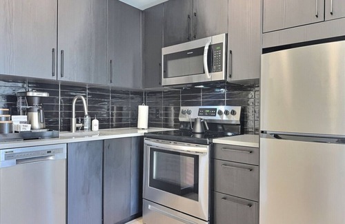 Five Points South Apartment | Walk to UAB | Downtown Bham Stay w/Gym Access