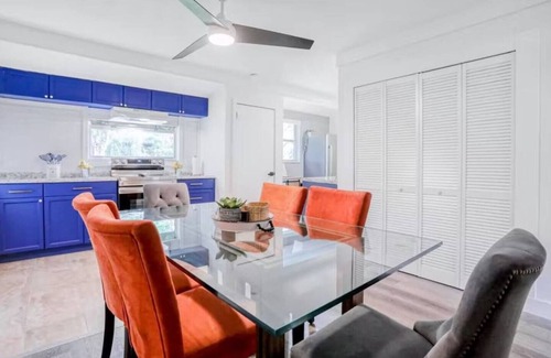Temple Terrace House | Walk to USF | 4BR/3BA w/2 Master Suites + Yard & BBQ Location+ 5 min walk to USF 2 Master suit