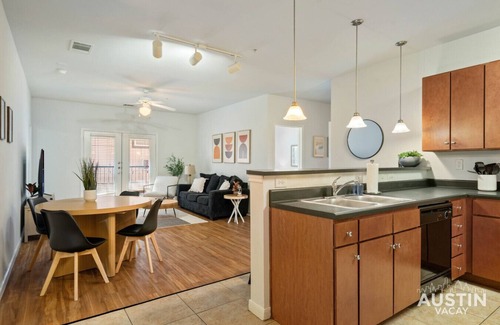 North University Apartment | Walk to UT & 6th St - Central Austin Hub Near Moody Theater, Barton Springs