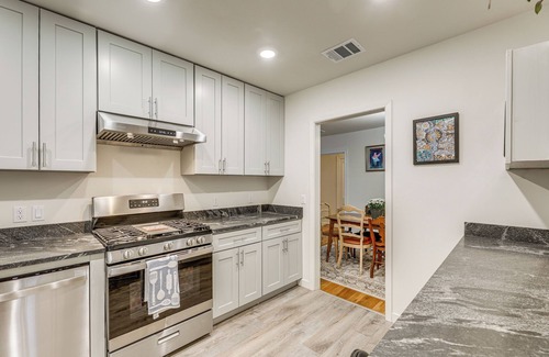 Hancock House | Walk to UT: Central Austin Home w/Fenced Yard!