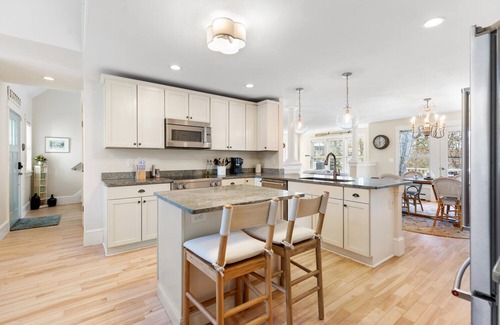 Mashpee House | Walk to Water! Shoestring Bay Views, Kayaks & Gardens