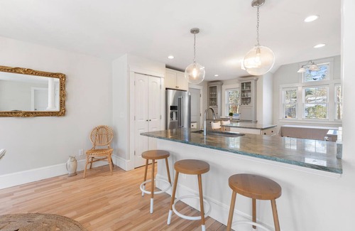 Mashpee House | Walk to Water! Shoestring Bay Views, Kayaks & Gardens