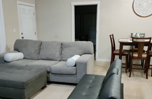 North Spokane House | Walk to Whitworth University,close to park, new Pickleball courts, and shopping