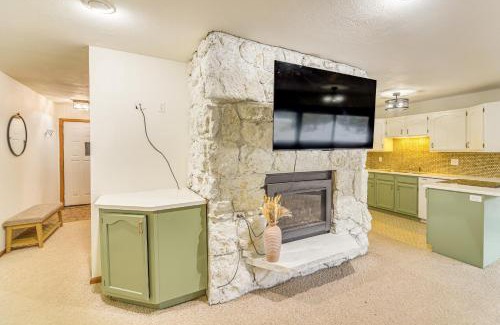 Old Town Apartment | Walk to Winter Park Resort Condo with Hot Tub!