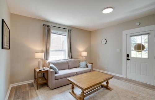 Bowling Green House | Walk to WKU, Bars and Dining! Updated Duplex Home