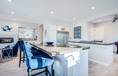 Rancho Santana House | Walk2Festivals~ XL Pool +spa+volleyball+putting green