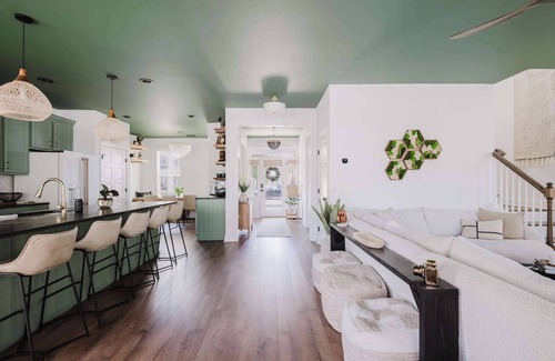 Bluffton House | Walk2OldTown! Luxury Designer Home 5 Bed/3 Bath