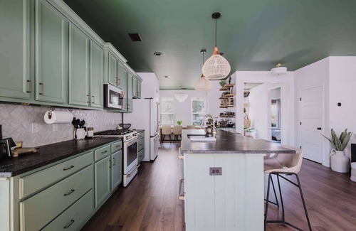 Bluffton House | Walk2OldTown! Luxury Designer Home 5 Bed/3 Bath