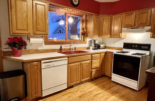 Two Harbors House | Walkable+ 4BR