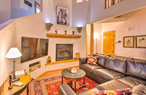 Angel Fire Apartment | Walkable Angel Fire Condo Near Lifts and Restaurants