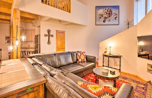 Angel Fire Apartment | Walkable Angel Fire Condo Near Lifts and Restaurants