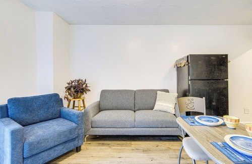 Barberton Apartment | Walkable Barberton Apartment: 9 Mi to Akron!