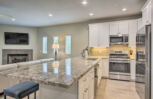 Cave Creek House | Walkable Cave Creek Townhome w/Private Patio!