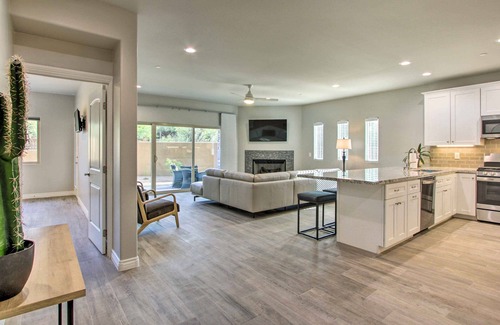 Cave Creek House | Walkable Cave Creek Townhome w/Private Patio!