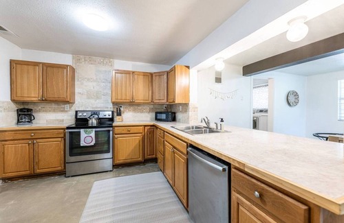 Rio Vista House | Walkable Cozy Rio Vista River House