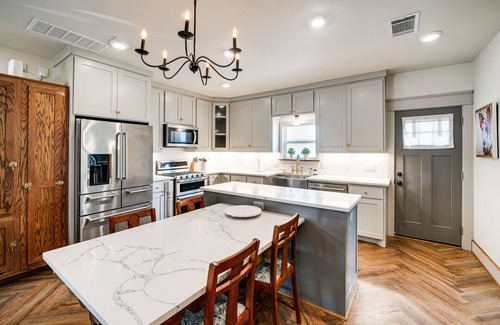 Lower Greenville House | Walkable Dallas Bungalow: 4 Mi to Downtown