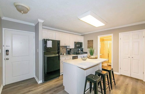 Downtown Atlanta Condo | Walkable Downtown Condo Near Mercedes-Benz & World of Coke