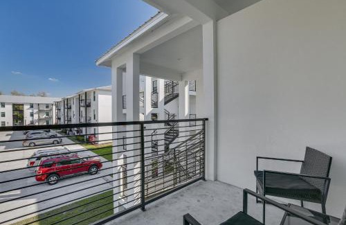 LaBelle Apartment | Walkable Downtown LaBelle Apt with Private Balcony!