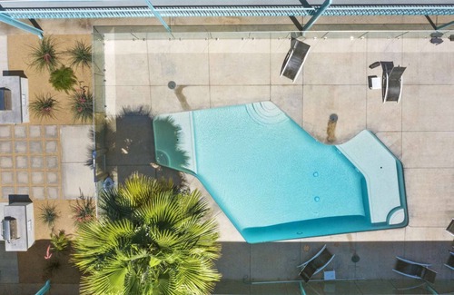 Roosevelt Condo | Walkable DTPH Studio w/Pool and Parking
